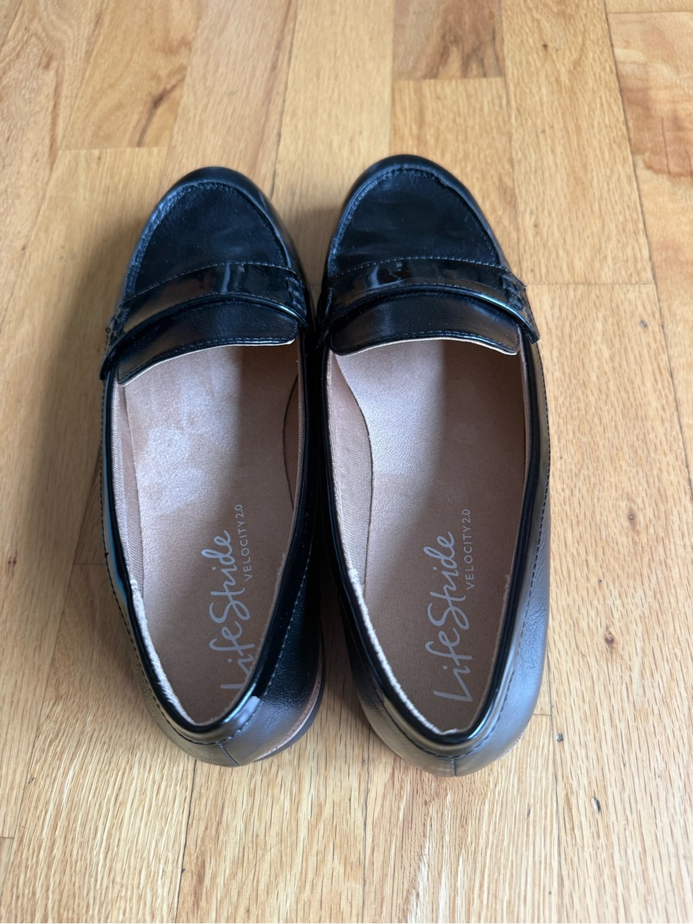 Life Stride Black Women's Penny Loafers Athena Size 9 gently used